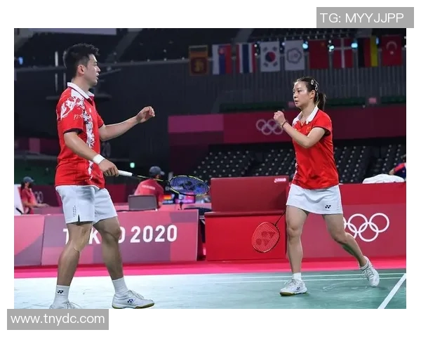 广州羽毛球队与重庆羽毛球队赛后战术分析与复盘探讨 广州羽毛球队与重庆羽毛球队赛后战术分析与复盘探讨