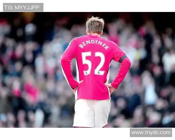 球衣3号背后的传奇故事与足球明星的辉煌历程